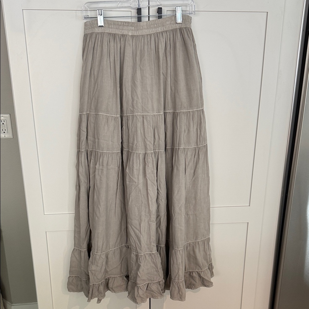 American Eagle Outfitters Light Taupe Tiered Maxi Skirt